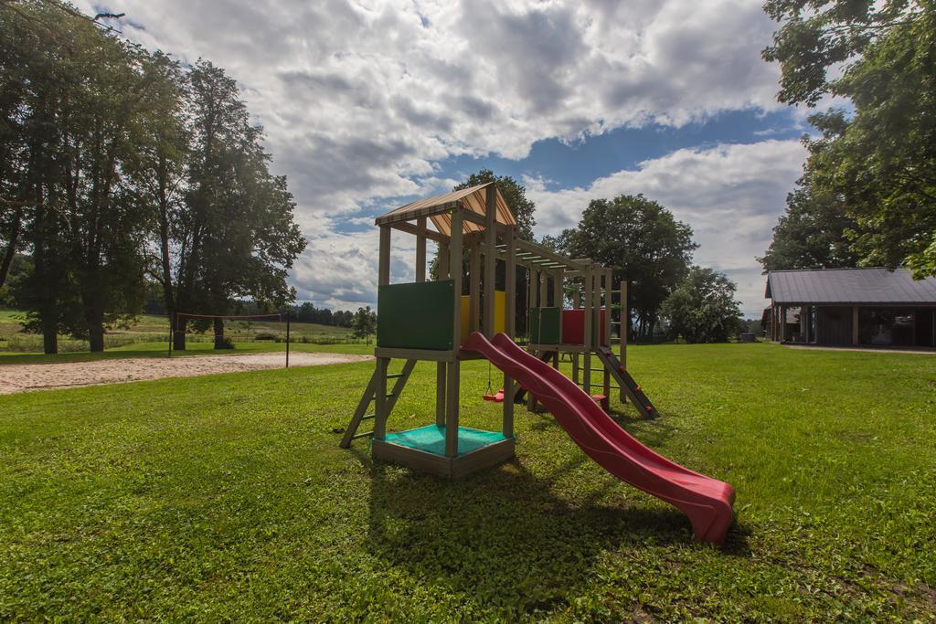 Holiday Home Uzbazes Valmiera Zimmer foto